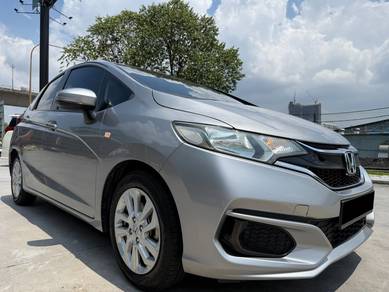 Honda Jazz S in Puchong, SGR