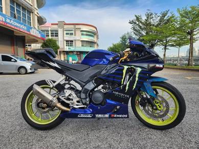 Yamaha R15