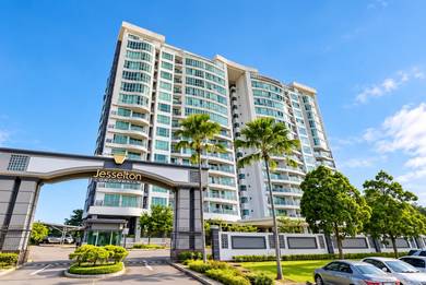 Condominium For Rent in Jesselton Condominium