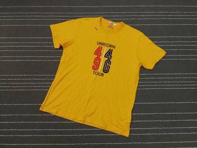 Uniqlo unicorn 49 tour saiz l