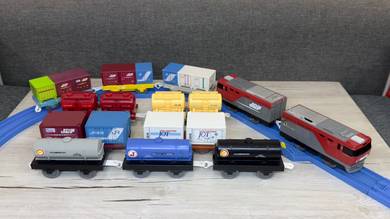 Locomotive EH500-10 Kintaro & Freighter - Plarail
