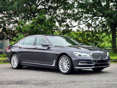 BMW 730Li 30Li (CBU) in KLCC, KUL