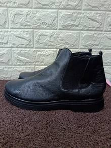 Uk8 GEOX Black Chelsea Boots
