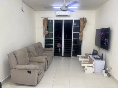 Apartment For Sale in D Larkin Residence