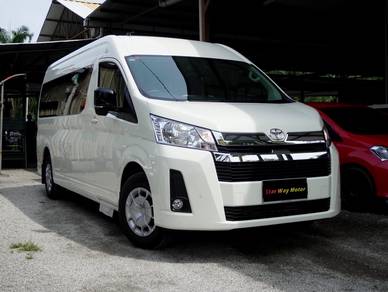 Toyota Hiace SLWB WINDOW VAN in Simpang Ampat, PNG