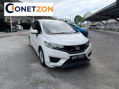 Honda Jazz E in Kuching, SWK