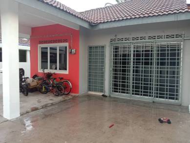 Room in Shah Alam, SGR