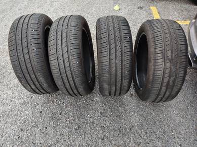 Duraturn Mozzo 4S Tyre 185 55 15