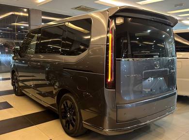Honda Stepwagon AIR in Taman Tun Dr Ismail, KUL
