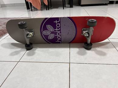Habitat Complete Skateboard Leaf Dot Purple 8.0”