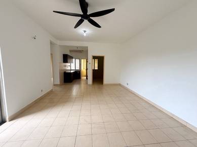 Apartment For Sale in Kasuarina Apartment
