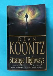 DEAN KOONTZ - STRANGE HIGHWAYS BOOK Buku