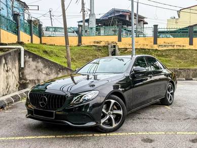 Mercedes Benz E200 200 SPORTSTYLE in Desa Petaling, KUL