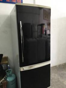 Fridge Refrigerator Panasonic 2 Doors Black Pintu
