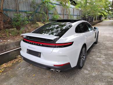 2024 Porsche Panamera 4S