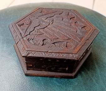 Kotak kayu saiz kecil