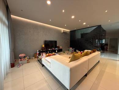 2-storey Terraced House For Sale in Horizon Hills,JHR