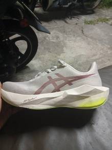 ASIC novablast 6 (8.5km used)