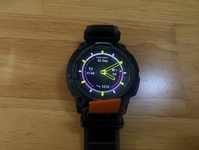 Garmin Instinct 3 amoled