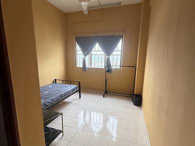 Room in Kajang, SGR