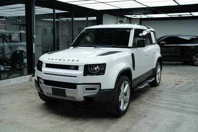 2023 Land Rover Defender 110S P300