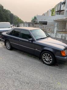 Mercedes Benz 230 in Bandar Puteri Klang, SGR