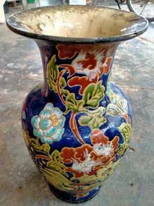 Flower pot