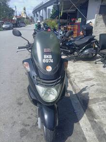 Modenas Elegan