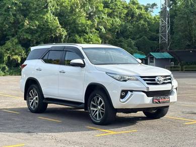 Toyota Fortuner VRZ 4x4 in Kota Kinabalu, SBH