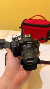 Canon EOS R50 with Kit Lens (SC:3K)