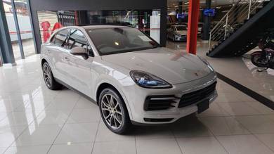 Porsche Cayenne in Damansara, KUL