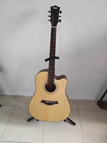 guitar akustik