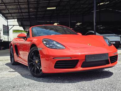 2021 Porsche Boxster 