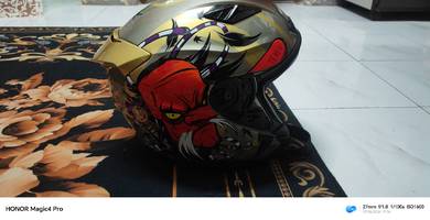 Helmet Gracshaw