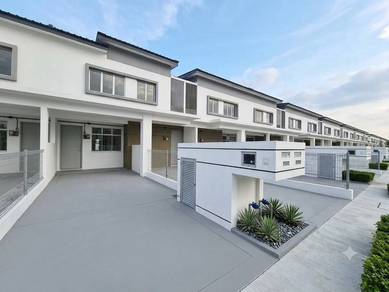 Townhouse For Sale in Dengkil,SGR