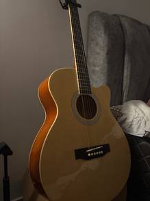 Acoustic GUITAR