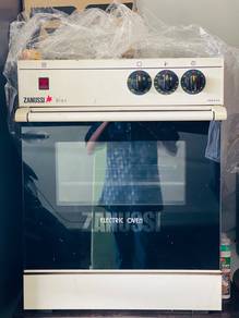 Zanussi Electric Oven ZOE530