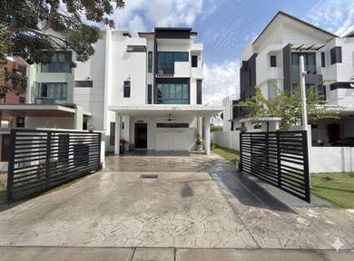 Semi-Detached House For Sale in Kajang,SGR