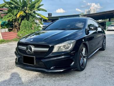 Mercedes Benz CLA45 45 AMG (CBU) in Kajang, SGR
