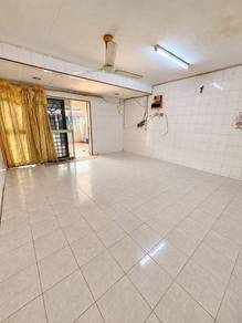 2-storey Terraced House For Sale in Banting,SGR