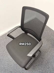 Office Chair very new