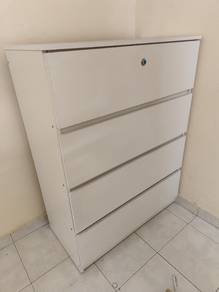 4 drawer chest 