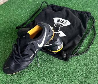 Nike Phantom Venom Elite FG Tech Craft Leather UK6