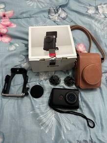 Canon PowerShot V10