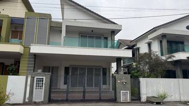 Semi-Detached House For Rent in Ipoh,PRK