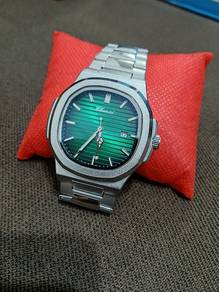 Jam tangan klasik