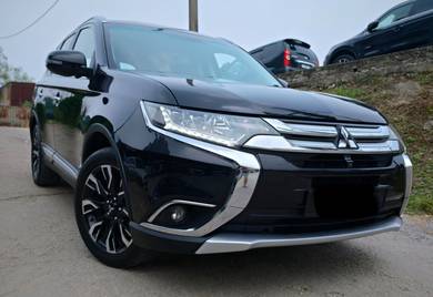 Mitsubishi Outlander 2.4 in Sungai Besi, KUL