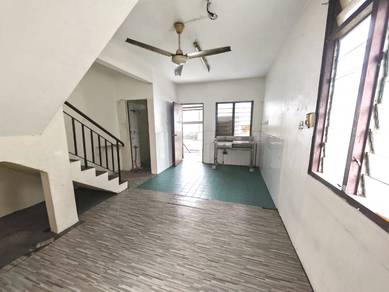 2-storey Terraced House For Sale in Perling,JHR