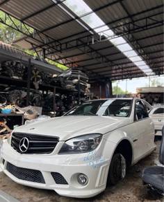 Mercedes Benz W204 C63 Halfcut CKD