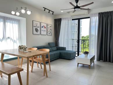 Condominium For Rent in Doncaster Residence